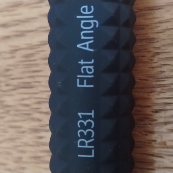 PR PRICE REDUCED SS LARUCE New in package Flat Angle Makeup Brush LR331 - Picture 4 of 4